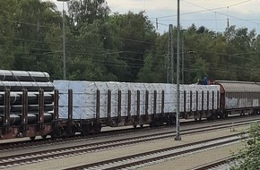 Bundespolizeiinspektion Bad Bentheim: BPOL-BadBentheim: Jugendliche klettern auf Güterwaggon / Schnelle Bahnstromabschaltung verhindert Unfall
