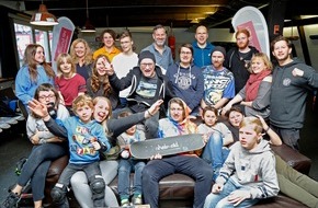 GN Hearing GmbH: Gelebte Inklusion auf dem Skateboard: ReSound und Titus Dittmann unterstützen gemeinsam Skate-Camp für hörgeschädigte und hörende Jugendliche