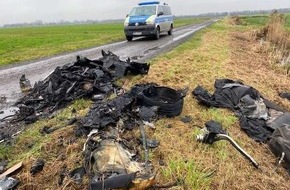 Polizeiinspektion Verden / Osterholz: POL-VER: ++ Diesel abgezapft ++ Scheibe eingeschlagen ++ Verbrannte Autoteile illegal entsorgt (Foto 1) ++ Wem gehört die weiße Gazelle? (Foto 2) ++