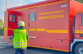 Feuerwehr Dresden: FW Dresden: Achtung Übung: Großbrand in einem Tanklager