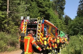 Kreisfeuerwehrverband Calw e.V.: KFV-CW: Waldbrand in Bad Teinach fordert Einsatzkräfte aus dem ganzen Landkreis - 200 Einsatzkräfte verhindern Ausbreitung - Drohne erfolgreich im Einsatz