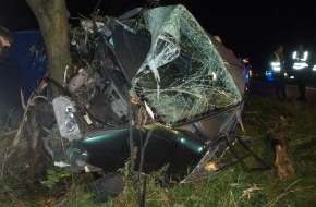 Polizeiinspektion Harburg: POL-WL: Schwerer Verkehrsunfall auf BAB 1