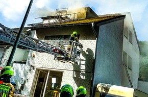 Feuerwehr Stolberg: FW-Stolberg: 14 Menschen gerettet - Brand in einer Pension