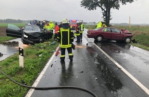Feuerwehr Recklinghausen: FW-RE: Schwerer Verkehrsunfall am Sonntag mit zwei Verletzten