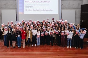 Universität Bremen: Leistung und gesellschaftliches Engagement – Deutschlandstipendien verliehen