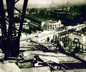 90 Jahre Berliner Funkturm: Vom Antennenträger zum Wahrzeichen der Hauptstadt - Über 17,3 Millionen Besucher in der wechselvollen Geschichte des &quot;Langen Lulatsch&quot;