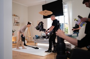 Pressemitteilung: Marken behalten im VOGELSÄNGER-Content-Hub Kosten und Nachhaltigkeit im Griff