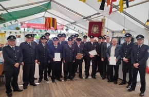 Freiwillige Feuerwehr Bedburg-Hau: FW-KLE: Ein gelungener Abend mit vielen Gästen: 90 Jahre Freiwillige Feuerwehr Bedburg-Hau "Mit Idealismus, Verlässlichkeit und Verantwortungsbereitschaft anderen Menschen Hilfe leisten"