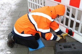 BG BAU Berufsgenossenschaft der Bauwirtschaft: Bauarbeit in der kalten Jahreszeit - Vor Unfällen und Kälte schützen