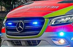 Polizeiinspektion Stade: POL-STD: Dreiste Unbekannte entwenden Mercedes-Stern von Rettungswagen im Einsatz