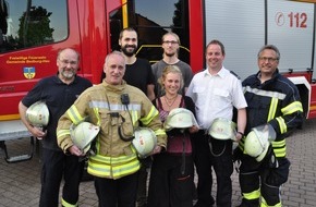 Freiwillige Feuerwehr Bedburg-Hau: FW-KLE: Feuerwehr-Schutzkleidung für El Salvador: Freiwillige Feuerwehr Bedburg-Hau unterstützt Nationalpark-Ranger