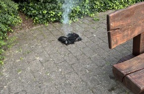 Kreisfeuerwehr Oldenburg: FW-OLL: Skurriler Kleinbrand & Tragehilfe beschäftigten Feuerwehr am Wochenende
