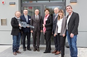 Deutsche Energie-Agentur GmbH (dena): Martin-Buber-Jugendherberge ist Botschafter der Energiewende / Erstes Gebäude im dena-Modellvorhaben nach energetischer Modernisierung wieder eröffnet