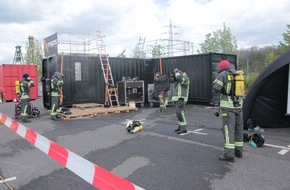 Feuerwehr Dinslaken: FW Dinslaken: Action am Wochenende auf der Feuerwache
