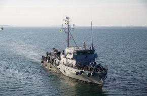 Presse- und Informationszentrum Marine: Minentaucheinsatzboot "Rottweil" kehrt zur Kieler Woche aus dem Einsatz zurück