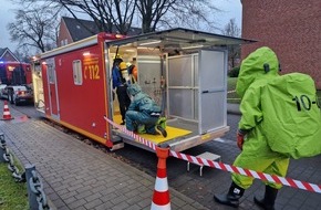 Kreisfeuerwehrverband Rendsburg-Eckernförde: FW-RD: Gefahrgut im Kellerraum ausgelaufen - 40 Einsatzkräfte im Einsatz