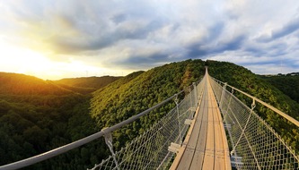 RPR1. & Rheinzeitung Rheinland-Pfalz-Report: Rheinland-Pfalz-Report: Die Landtagswahlen sind bei den Menschen im Land noch nicht angekommen - Gruppe der Unentschlossenen nimmt zu