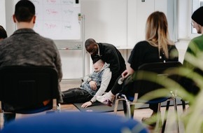 PRIMEROS Qualification GmbH: PRIMEROS Erste-Hilfe-Kurs in Köln: So wirst du betrieblicher Ersthelfer