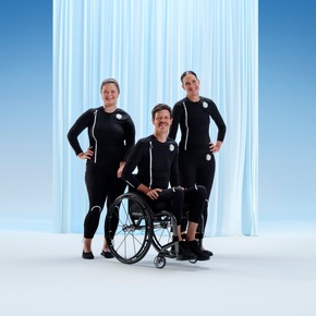 Innovation auf der Rehacare: Neue Generation des Exopulse Suit hilft Menschen mit neurologischen Erkrankungen