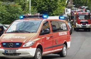 Feuerwehr Iserlohn: FW-MK: Brennender Sperrmüll beschädigt Hausfassade