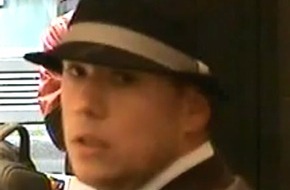 Polizei Düsseldorf: POL-D: Überfall auf Kö-Juwelier - Polizei fahndet öffentlich nach den Tätern - Bilder hängen an