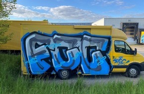 Landespolizeiinspektion Jena: LPI-J: 18 Zustellfahrzeuge beschmiert