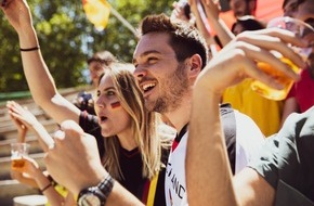 EURO Kartensysteme GmbH: Public Viewing: So wollen deutsche Fu&szlig;ballfans gemeinsam feiern