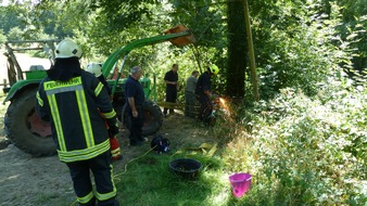 FW-Heiligenhaus: Feuerwehr rettet Pferd vor abrutschen (Meldung 17/2018)