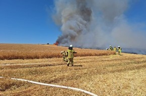 Feuerwehr Helmstedt: FW Helmstedt: 3 Hektar Getreidfeld in Flammen