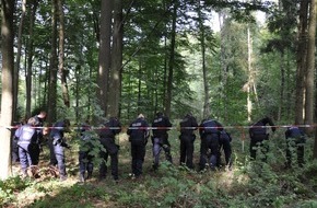 Polizeiinspektion Nienburg / Schaumburg: POL-NI: Mordkommission geht mit neuem Foto an die Öffentlichkeit und hofft auf weitere Hinweise