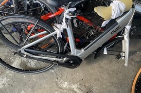 Polizei Duisburg: POL-DU: Hochemmerich/Dellviertel: Fahrraddiebstahl - Polizei sucht Zeugen und Fahrradeigent&uuml;mer