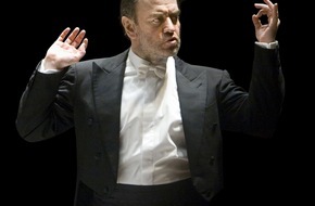 Migros-Genossenschafts-Bund Direktion Kultur und Soziales: Conclusione celebrativa della stagione 2010/2011 dei Migros-Percento-culturale-Classics  La London Symphony Orchestra in tournée svizzera con Valery Gergiev
