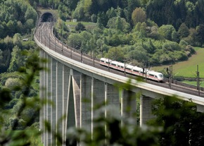 Die Deutsche Bahn stellt für Journalisten eine Auswahl an honorarfreien Pressebildern zur Verfügung (BILD)