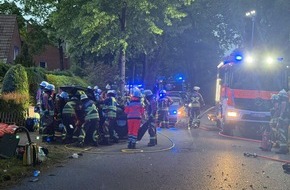 Feuerwehr Norderstedt: FW Norderstedt: Gefahrstoffeinsatz und Verkehrsunfall fordern die Feuerwehr Norderstedt am Mittwochabend