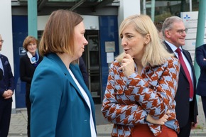 Bundesgesundheitsministerin Nina Warken besucht BBT-Gruppe