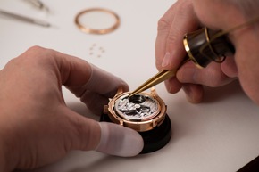 Comunicato stampa: PRESENTAZIONE DEL MANERO MINUTE REPEATER SYMPHONY: CARL F. BUCHERER STABILISCE NUOVI STANDARD DI TECNOLOGIA PERIFERICA