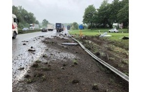 Polizei Münster: POL-MS: Autobahn 1 - Lkw landet im Grünstreifen