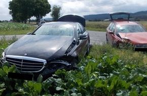 Polizei Minden-Lübbecke: POL-MI: Autos schleudern in Rothenuffeln nach Kollision auf Acker