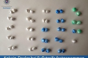 Polizeipr&auml;sidium Nordhessen: POL-KS: Gemeinsame Fu&szlig;streife von Revier Mitte und Stadtpolizei: Fl&uuml;chtender Dealer mit 47 Plomben Kokain festgenommen