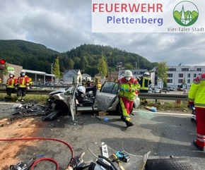 FW-PL: Schwerer Verkehrsunfall vor Hestenbergtunnel - Vier Verletzte bei Kollision