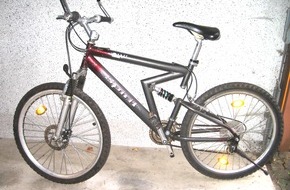 Polizeiinspektion Hildesheim: POL-HI: Fahrraddiebstahl geklärt - Wem gehört das Rad?