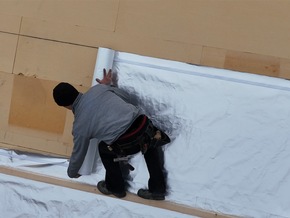 Ampack bringt nicht brennbares Sortiment auf den Markt