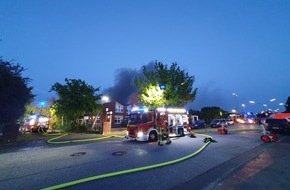 Feuerwehr Bremerhaven: FW Bremerhaven: Alarmierung über eine Brandmeldeanlage wird zum Großeinsatz der Feuerwehr