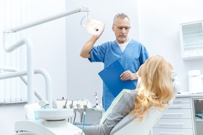 Versicherungstipp: Vorsorgetermin beim Zahnarzt nicht vergessen