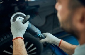 Oehler Web: Perfekt aufpoliert – So verschwinden kleine Kratzer und Ihr Auto erstrahlt in Hochglanz