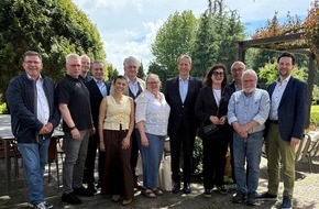 Deutscher Kork-Verband e.V.: Pressemitteilung: Deutscher Kork-Verband e.V. schafft mit exklusiver Portugal-Expedition gro&szlig;e Reichweite f&uuml;r Naturkork