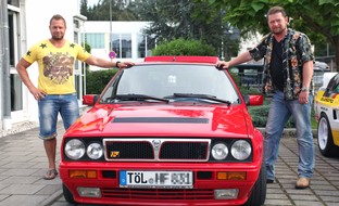 RTLZWEI: "GRIP - Das Motormagazin": Der BMW 2er Active Tourer und der VW Golf Sportsvan / Det sucht Youngtimer Rennsemmeln / Traktorrennen in Russland
