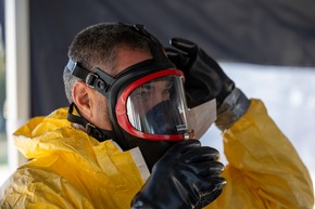 THW LVBEBBST: THW übt gemeinsam mit polnischer Feuerwehr CBRN-Einsatzszenarien