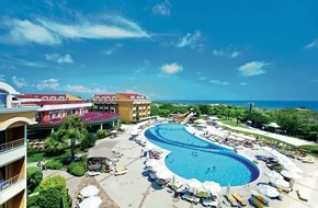 alltours flugreisen gmbh: Vervierfacht: alltours bietet Gratisaufenthalte für Kinder in mehr als 300 Hotels / Kostenfreier Urlaub und hohe Jugendermäßigungen auch im Sommer 2015 (FOTO)
