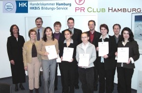 PR-Club Hamburg e. V.: Die ersten Absolventen des Zertifikatslehrgang "PR-Assistent (IHK)"